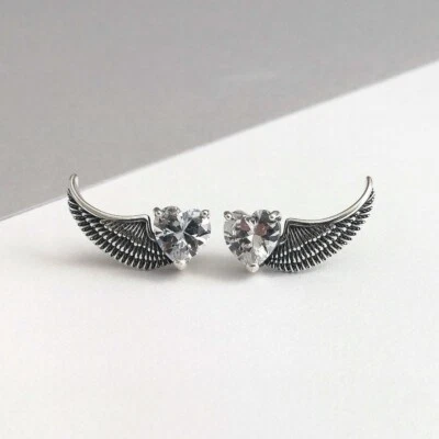 Brincos brilhantes de prata esterlina 925 com asa de anjo cintilante CZ coração exclusivo - Imagem 1 de 4