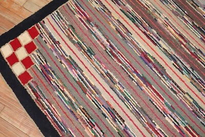 Антикварный американский ковер с крючком и геометрическим узором размер 4 фута 4 дюйма x 5 футов 9 дюймов - Изображение 1 из 4