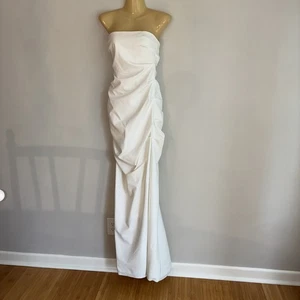 Nicole Miller Off-White Strapless Wedding Gown sz 4 fits small Style #BN10038  ￼ - Picture 1 of 11