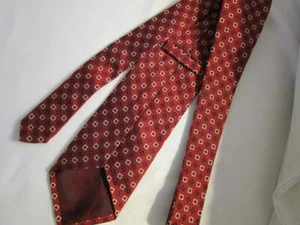 WOVEN SILK BULLOCK & JONES TIE RED & DARK BLUE GEOMETRIC PATTERN 3 3/4" X 58" - Picture 1 of 4