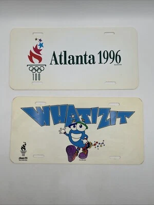 Atlanta Olympics 1996 2 placas de refuerzo de plástico Whatizit Izzy y blanco con antorcha Foto 1 de 4
