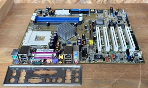 ASUS A7N8X-E Deluxe REV 1.01 Mainboard + I/O-Shield - Bild 1 von 17