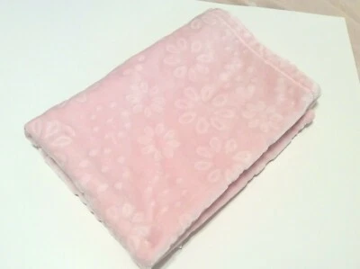 Manta de felpa rosa con estampado floral en relieve 30"x40" para principiantes de bebé niñas Foto 1 de 4