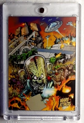 2013 Topps Mars Attacks! Invasion Gold Foil Card 74 UNCONVENTIONAL CRISIS - Image 1 of 2