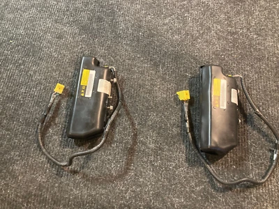 2005-2013 CORVETTE C6 ZO6 AIRBAGS PARA BANCO DE MOTORISTA E PASSAGEIRO COM CHICOTE DE FIOS FABRICANTE DE EQUIPAMENTO ORIGINAL GM - Imagem 1 de 4