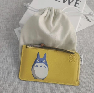 Loewe Ghibli Neighbour Totoro custodia frammenti carta moneta gialla quasi nuova Giappone F/S - Foto 1 di 4