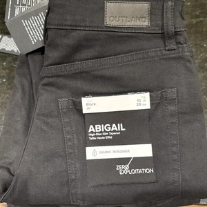 Outland Denim Women’s 28/30 Length Black Msrp $200.00. Only $32.99! - Bild 1 von 4