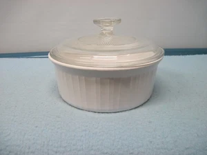 Corning Ware F-5-B Französisch Weiß Runde Auflaufform 1,6 Lt mit Pyrex Deckel G-5-C - Bild 1 von 8