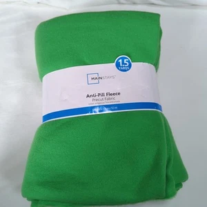 New Mainstays 54 x 60 in 1.5 yard Anti pill Fleece Kelly Green Fabric Precut - Picture 1 of 3