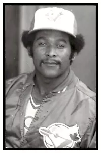 Victor Cruz (1978) Toronto Blue Jays Vintage Baseball Postcard BL2 - Picture 1 of 2