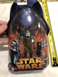 Star Wars Revenge of the Sith Commander Gree Action Figure New in Package - Picture 1 of 3