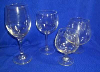 Lot of 4 Stemware Clear Glass Brandy Snifters, White and Red Wine Flutes - Image 1 of 2