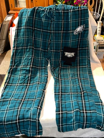Eagles NFL  Green Plaid Pajama Bottoms Eagles Logo Size Medium &  Free Coozie Cover