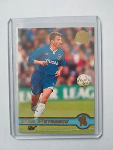 Tarjeta base Dan Petrescu Merlin Premier Gold 98 Chelsea # 047 - Imagen 1 de 5