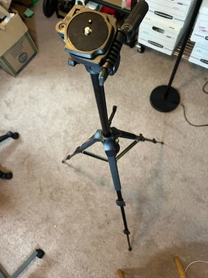 Precision Design PD-58PVTR Photo/Video Tripod with Case - Image 1 of 4