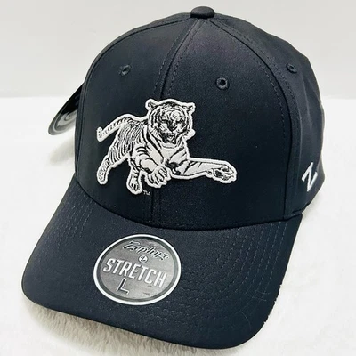 Gorra Zephyr Jackson State Tigers Blackout elástica flexible grande negra NCAA Foto 1 de 4