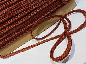 FULL CARD 40 metres brown twist polyester sewing tape 7mm wide - Picture 1 of 3