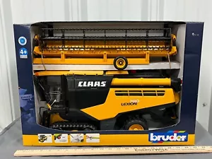 CLAAS Lexion 780 Bruder COMBINE 1:16 Scale NIB w/ Grain Head and Trailer Yellow - Picture 1 of 8