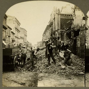 Messine, séisme de 1908 : ruines, place du Dôme - Photo Vue Stéréo Keystone - Picture 1 of 3