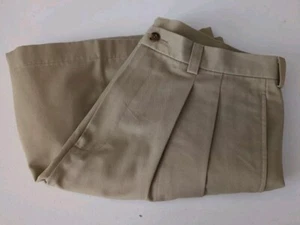 LL Bean Shorts Men Waist Size 34 Chino Pleated Natural Fit Beige 9DP82 - Picture 1 of 9