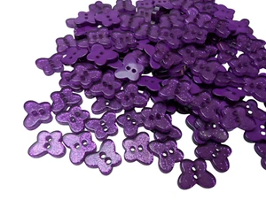 10 KNÖPFE SCHMETTERLING GLITTER LILA KNOPF KINDERKNÖPFE BABY KUNSTSTOFF 2 Loch - Picture 1 of 4