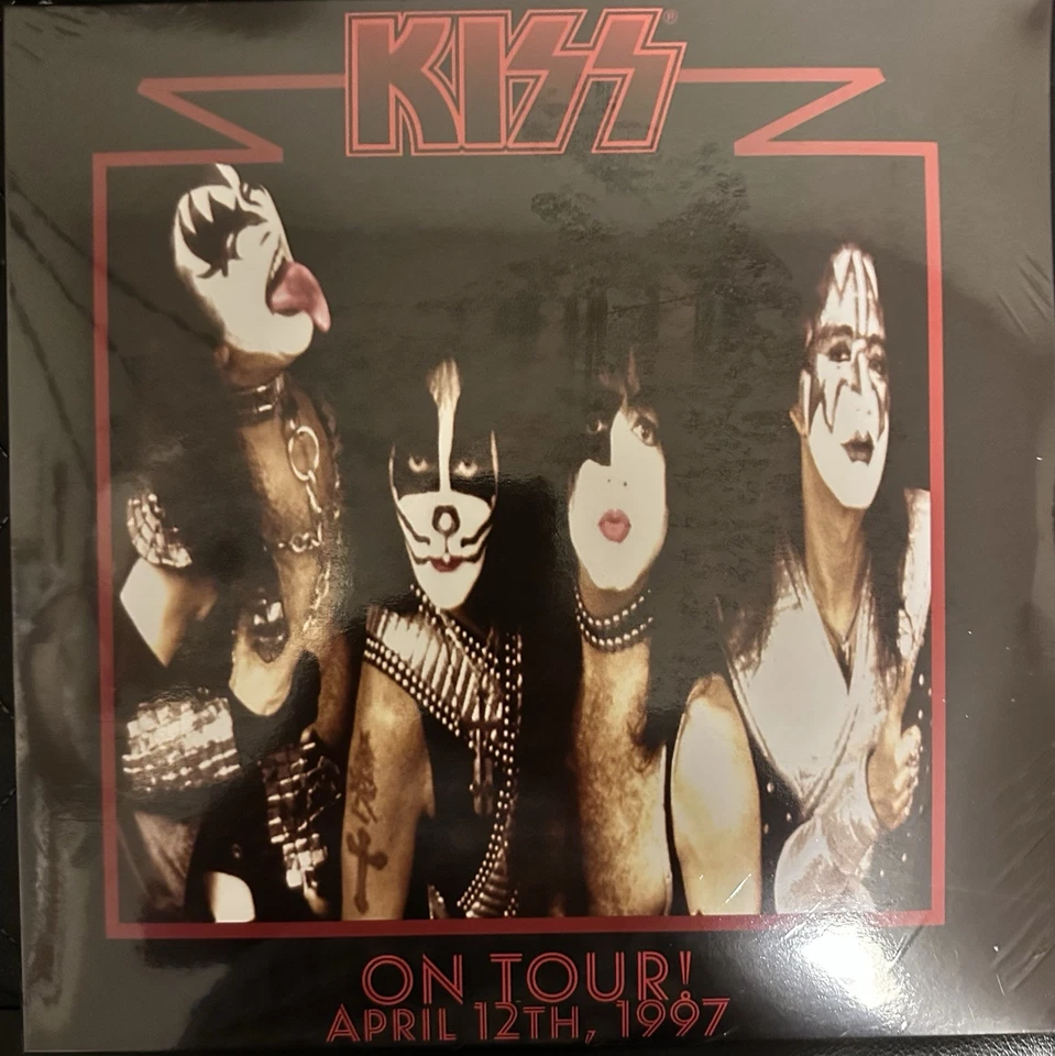 Kiss - On Tour April 12th 1997 - 3LP colored Vinyl 6th Side Picture Disc - Image 1 of 2