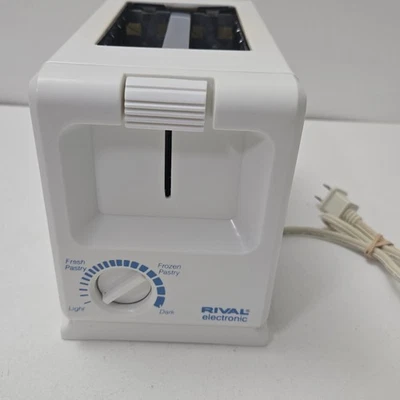 Tostadora electrónica de ranura ancha Rival de colección 2 rebanadas modelo 9220 blanca enchufable Foto 1 de 4