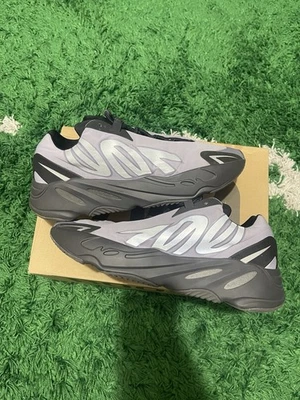 Talla 12.5 - Adidas Yeezy Boost 700 MNVN Geode SUPER LIMPIO LISTO PARA ENVIAR✅ Foto 1 de 4