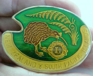 VTG LIONS INTERNATIONAL CLUB Enamel Pin NEW ZEALAND & SOUTH PACIFIC ISLAND - Picture 1 of 5