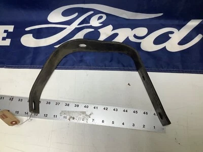 Nuevo de Lote Antiguo 1952 1953 Ford Crestline Custom Mainline Country Sedán Vicky Soporte de Parachoques Foto 1 de 4