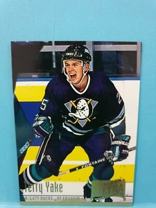 Terry Yake🏆1994-5 Fleer Ultra #9 DUCKS NHL Ice Hockey Card🏆FREE POST - Picture 1 of 2