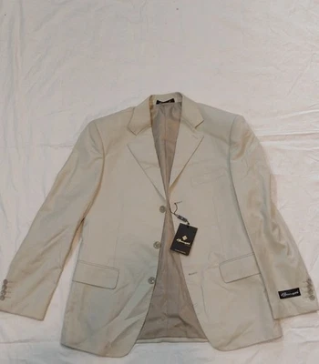 Benzer Two piece Suit Color Cream Size Large - Image 1 of 4