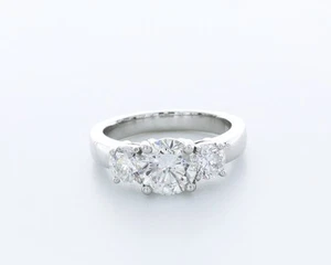 Anello di fidanzamento classico 2,5 CT diamante creato in laboratorio D/VS2 taglio tondo punta platino - Foto 1 di 4