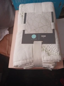 Colección Martha Stewart Floral Ogee Bordado King Sham - Imagen 1 de 5