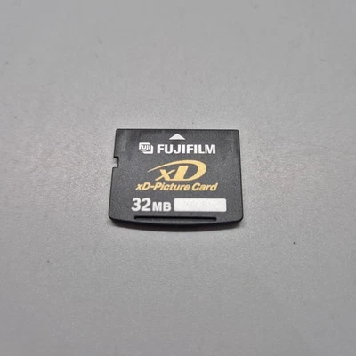 xD Picture Memory Card 32MB Fujifilm Type S - Image 1 of 2
