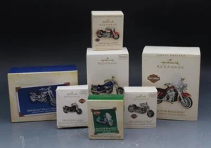 Menge 7 Harley Davidson Hallmark Andenken Motorrad Meilenstein Ornamente verpackt - Bild 1 von 4