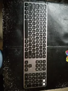 Satechi Compact Backlit Bluetooth Keyboard Wireless Bluetooth 5.0/ barely used - Picture 1 of 6