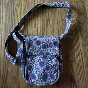 Kavu Purple Geometric Floral Canvas Crossbody Bag Purse Shoulder Strap - Picture 1 of 18