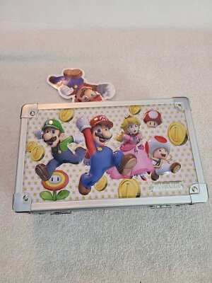 Super Mario Bros блокировка питания коробка Vaultz официальный Nintendo с ключами - новый - Изображение 1 из 4