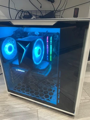 🔥 Configuración completa de PC para juegos - Estuche NZXT + RTX 4060 + Monitores LG dobles + RGB - Listo  Foto 1 de 4