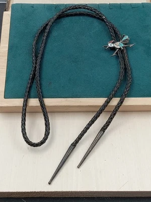 Zuni Nativo Americano Incrustación Roadrunner Bolo Plata de Ley Foto 1 de 4