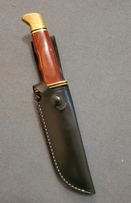 Funda personalizada para cuchillo Buck 119. Negro. Cuero pesado. Mano derecha. Foto 1 de 4