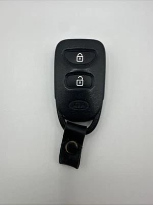 OEM 2009-2013 KIA SORENTO KEYLESS ENTRY REMOTE KEY FOB PINHA-T036 - Image 1 of 2