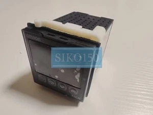 New Omron E5CN-R2MT-500 Temperature Controller 100-240V - Picture 1 of 3