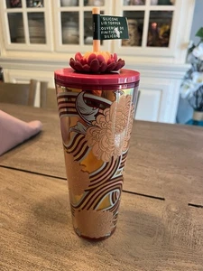 Nuevo 2024 Starbucks Flor de Loto Tapa de Silicona Topper Taza Fría 24oz Vaso - Imagen 1 de 9