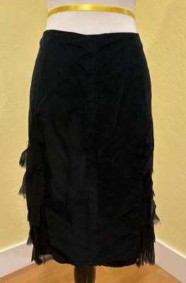 Falda Anthropologie Odille Talla 4 Negra Volantes Línea A Terciopelo Foto 1 de 4