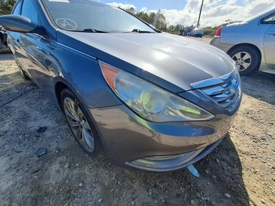 Used Washer Fluid Reservoir fits: 2013 Hyundai Sonata  Grade A - Image 1 of 4