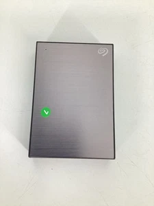 Seagate Backup Plus Portable Hard Drive 5TB USB3.0 2R2APM-505 - Picture 1 of 3