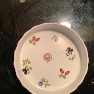 Villeroy Boch Petite Fleur Individual Quiche Baking Dish Brown Mark 4.5” - Picture 1 of 3