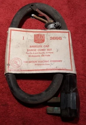 Enchufe de baquelita Bryant vintage NOS y cable de horno/estufa de 3 hilos. Gran artículo de exhibición! Foto 1 de 4